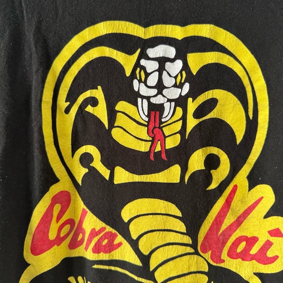 Cobra Kai Graphic T Shirt Black Large Unisex Retro Pop Culture Streetwear Casual - Picture 6 of 12